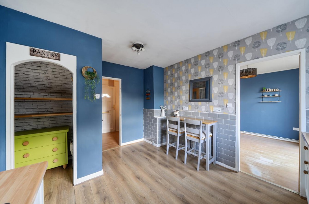 Iveson Road, Cookridge, LS16