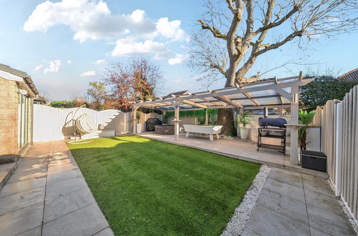 Kepplecove Meadow, Worsley