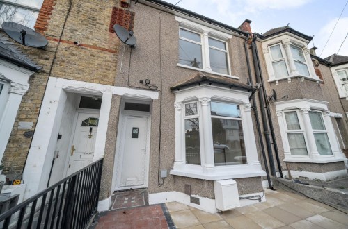 Federation Road, London