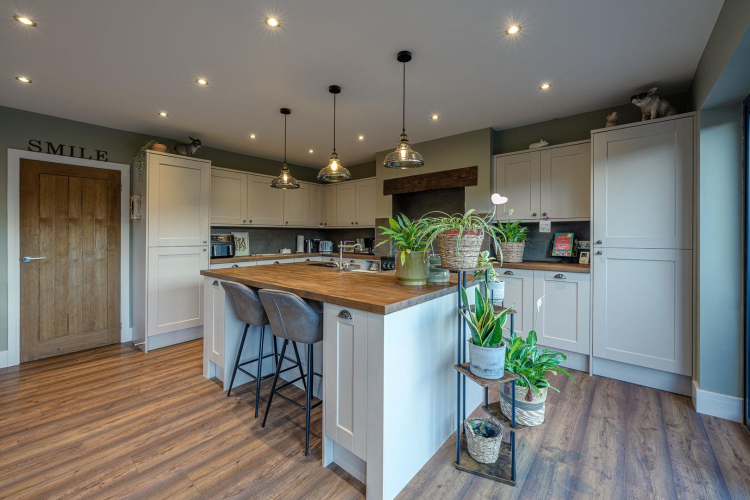 Kingswood Road, Kingswinford, DY6 9TE