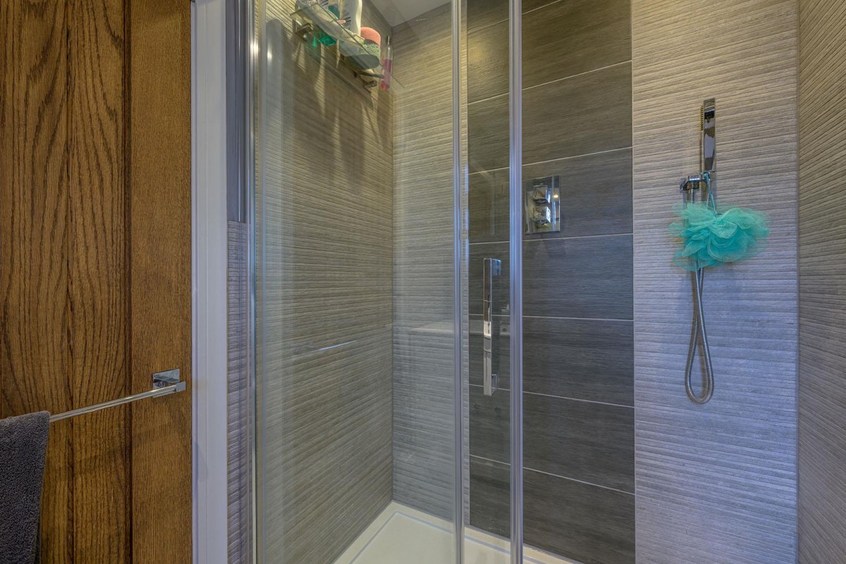 Kingswood Road, Kingswinford, DY6 9TE