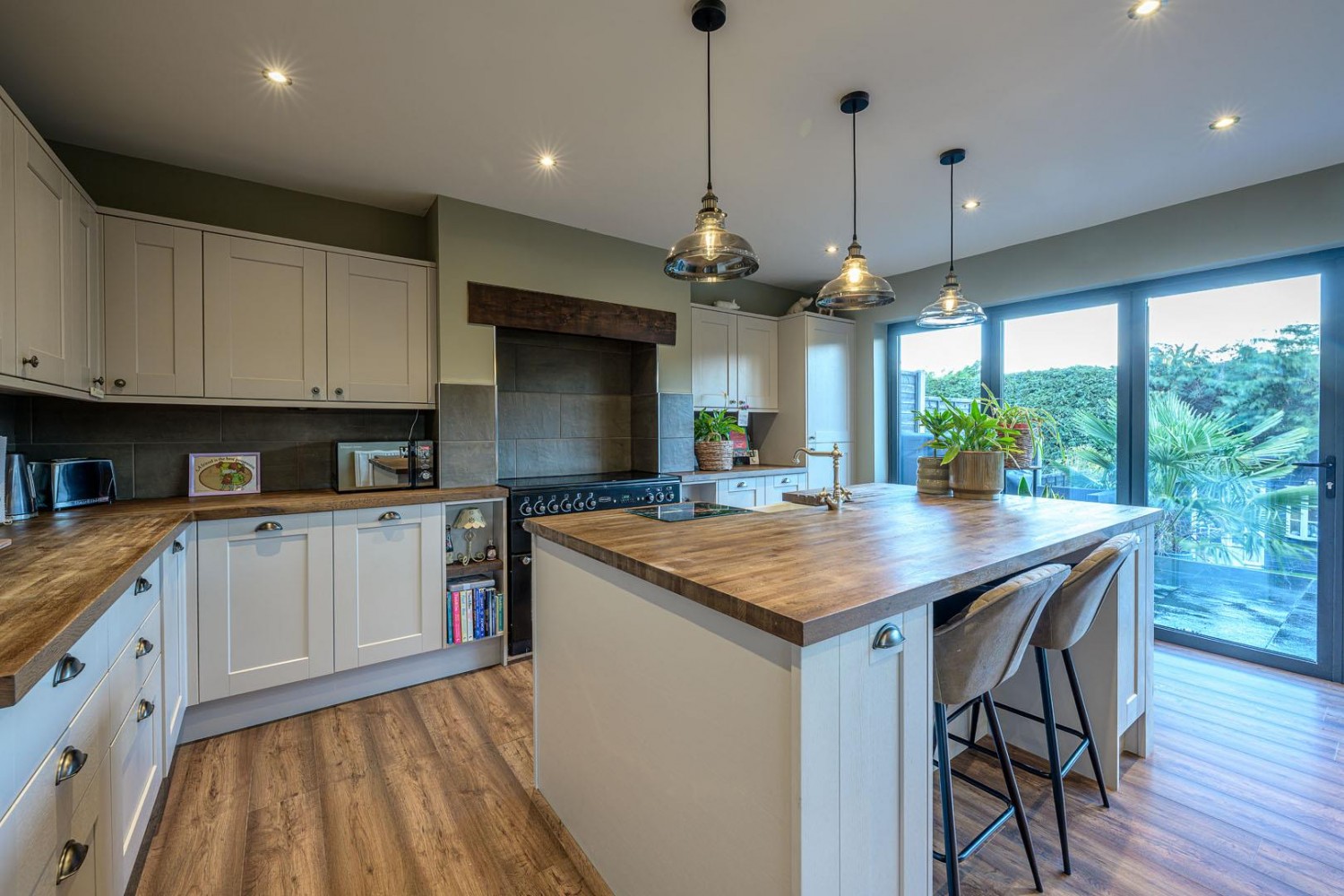 Kingswood Road, Kingswinford, DY6 9TE