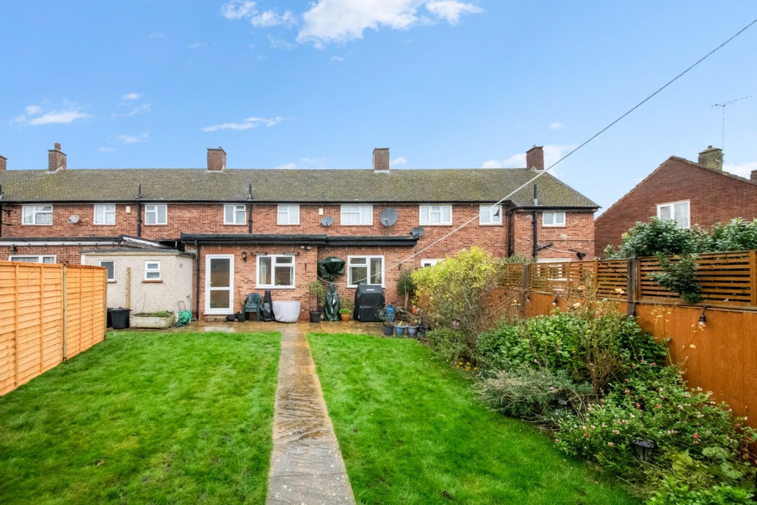 Prestwick Close, Southall