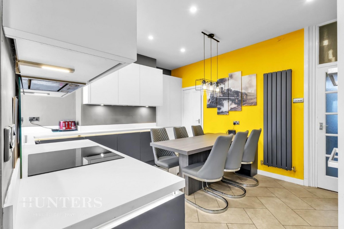 Mirfield Avenue, Oldham