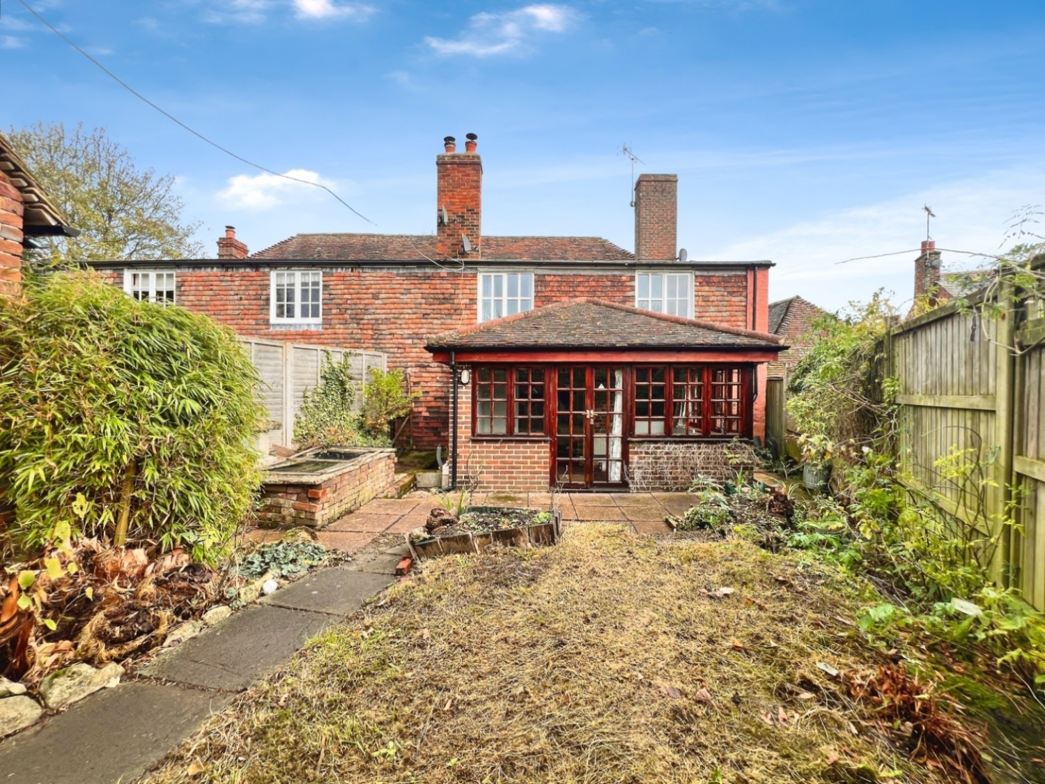 The Street, Hothfield