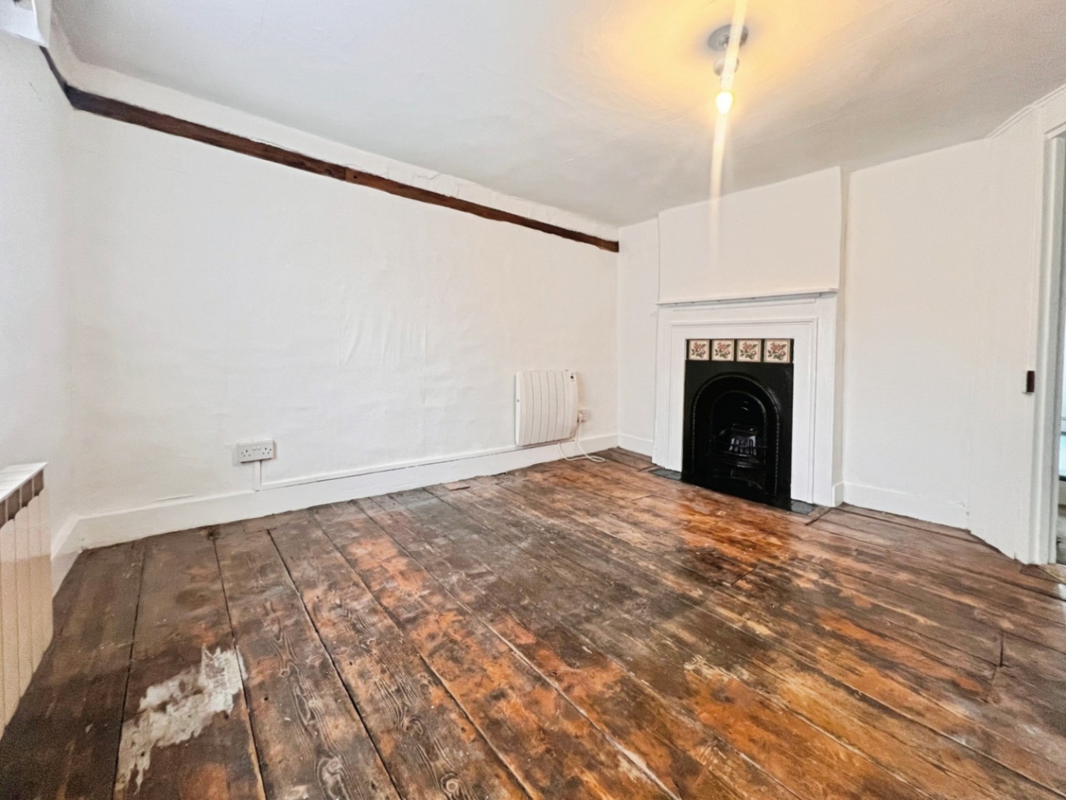 The Street, Hothfield