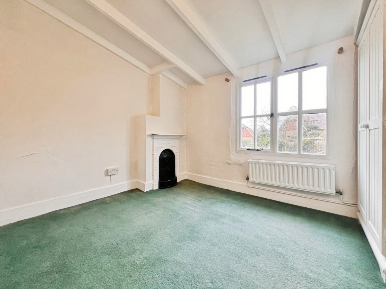 The Street, Hothfield