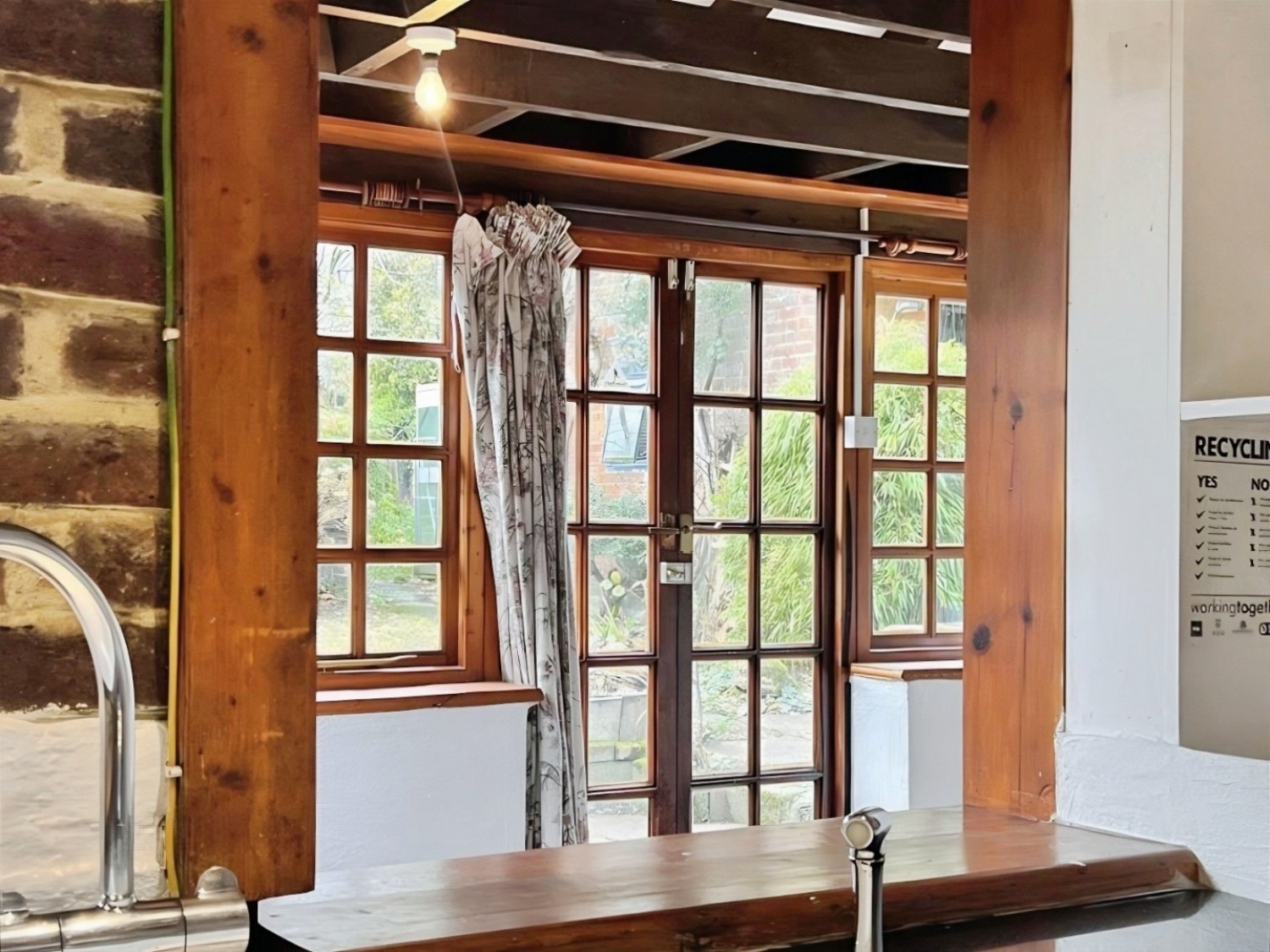 The Street, Hothfield