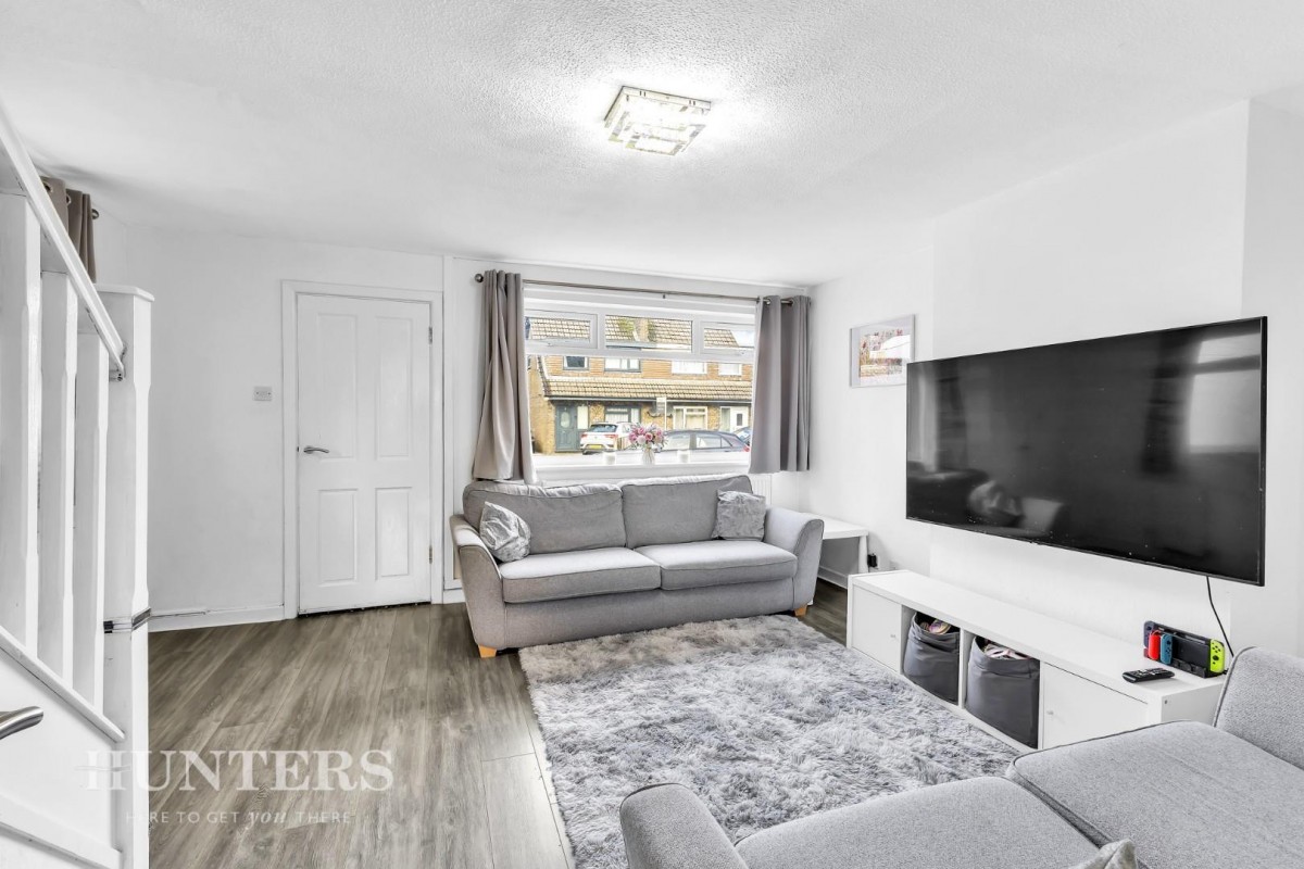 Rose Avenue, Smithy Bridge, OL15 8QJ