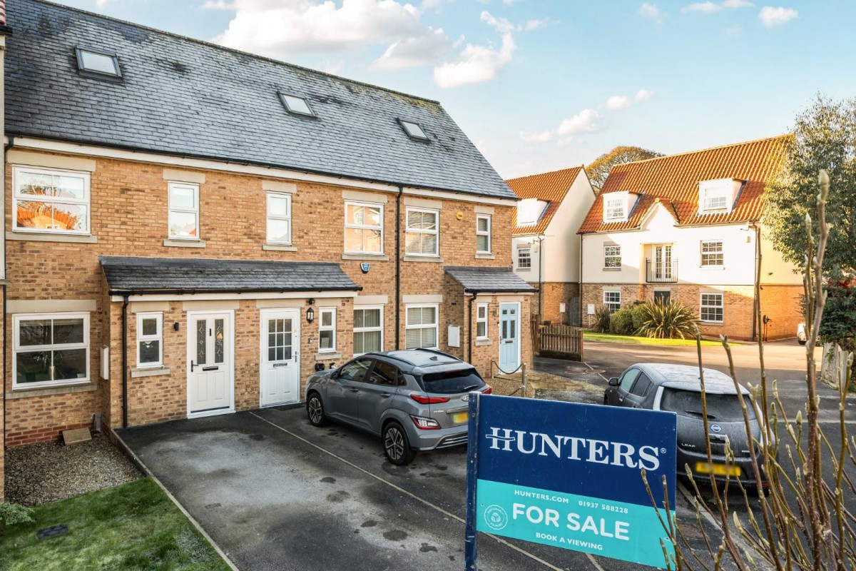 Woodland Drive, Thorp Arch, Wetherby