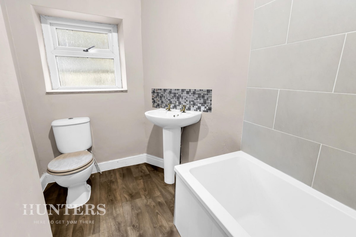 Summit, Littleborough OL15 9QX