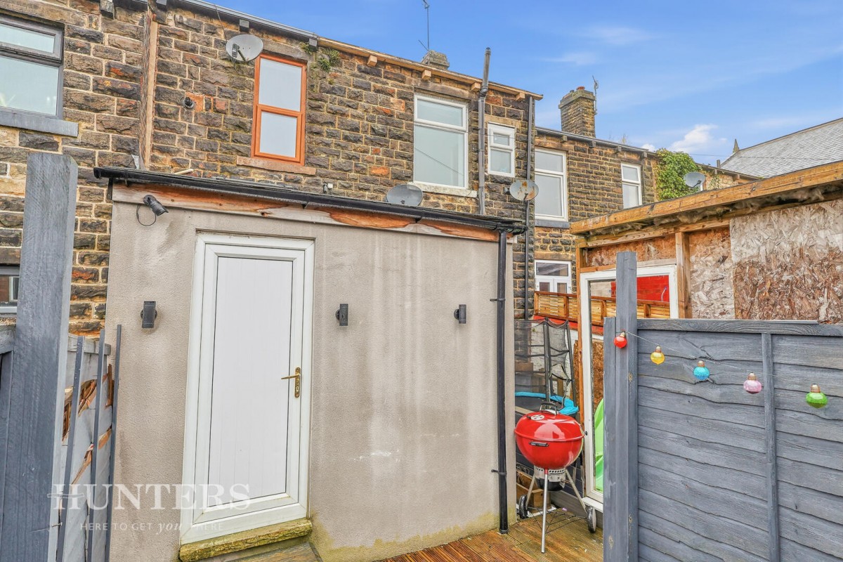 Summit, Littleborough OL15 9QX