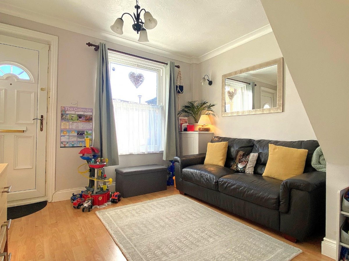 May Avenue, Northfleet