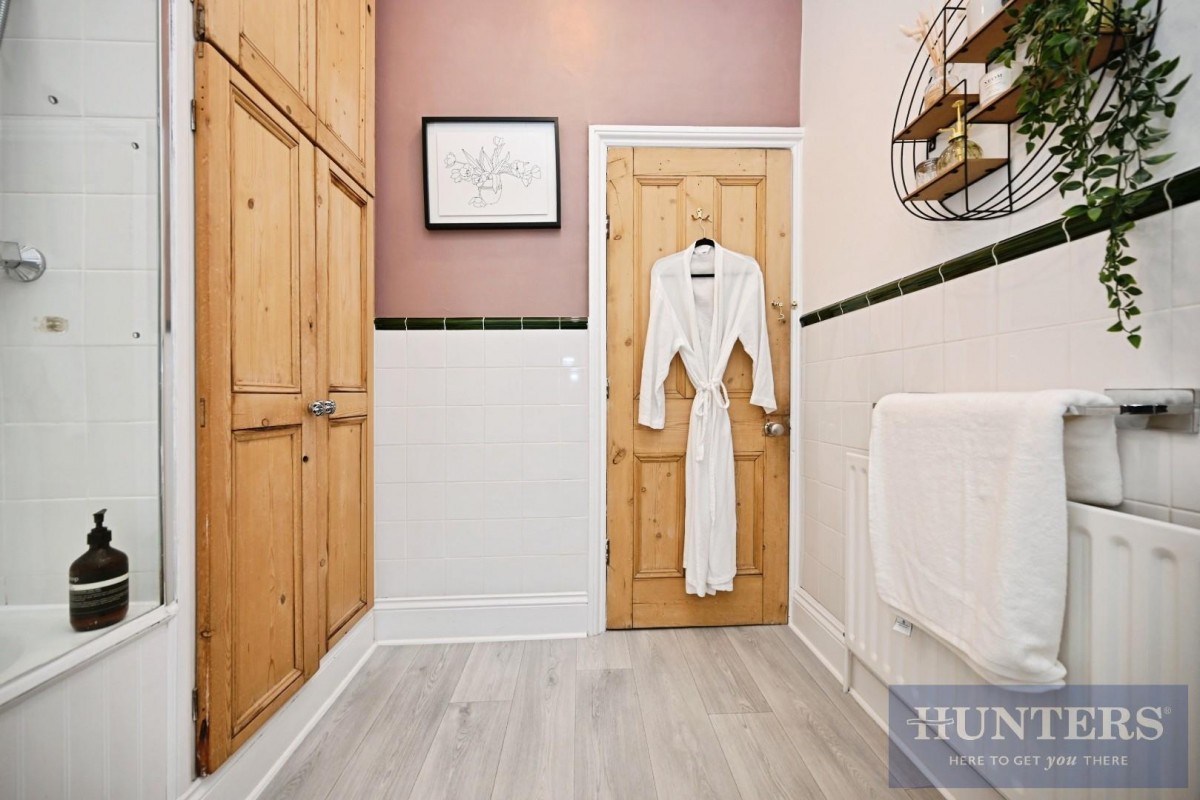 Upper Lombard Street, Rawdon, Leeds