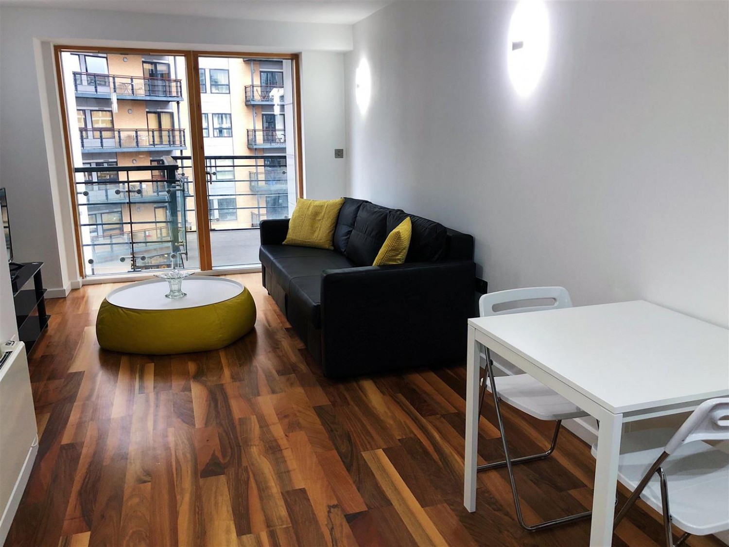 Whitehall Waterfront, 2 Riverside Way, Leeds