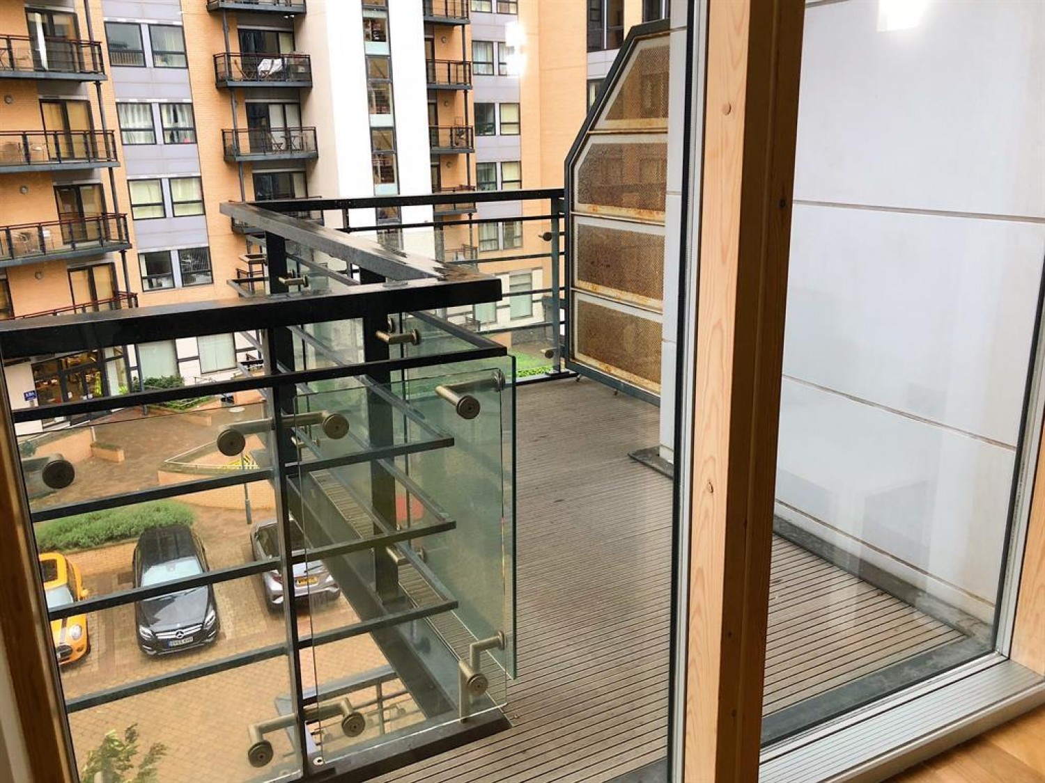 Whitehall Waterfront, 2 Riverside Way, Leeds