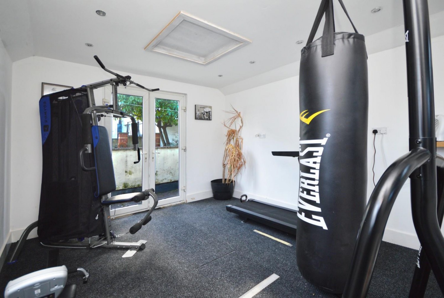 Willoughby Close, Bristol