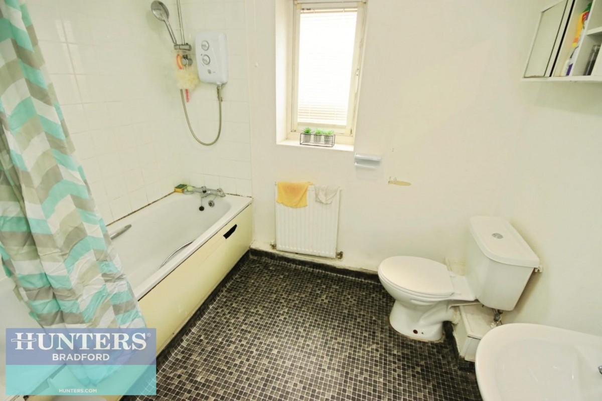 Ellerton Street Bradford, BD3 8AD