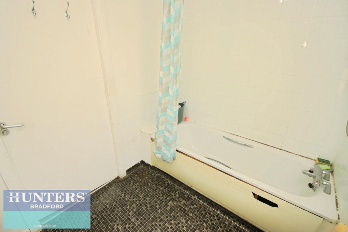 Ellerton Street Bradford, BD3 8AD