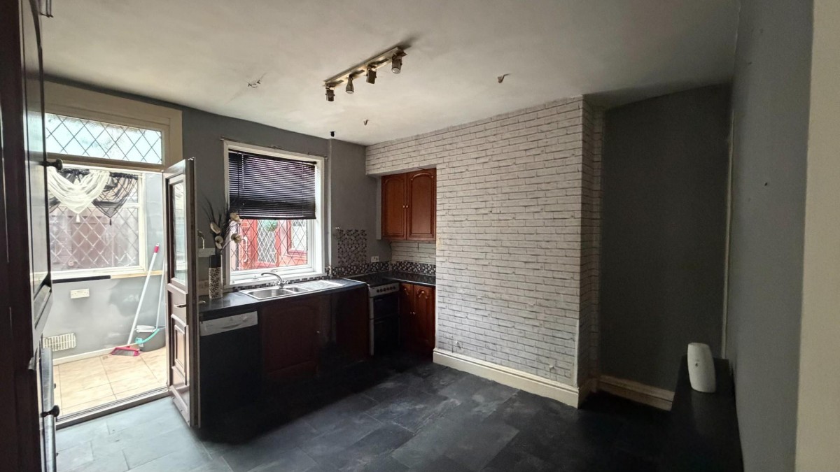 Charles Street, Castleford