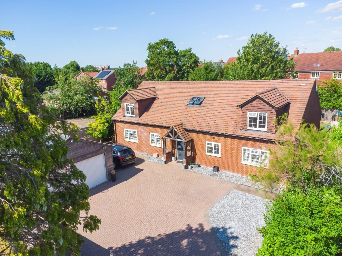 Green End Street, Aston Clinton