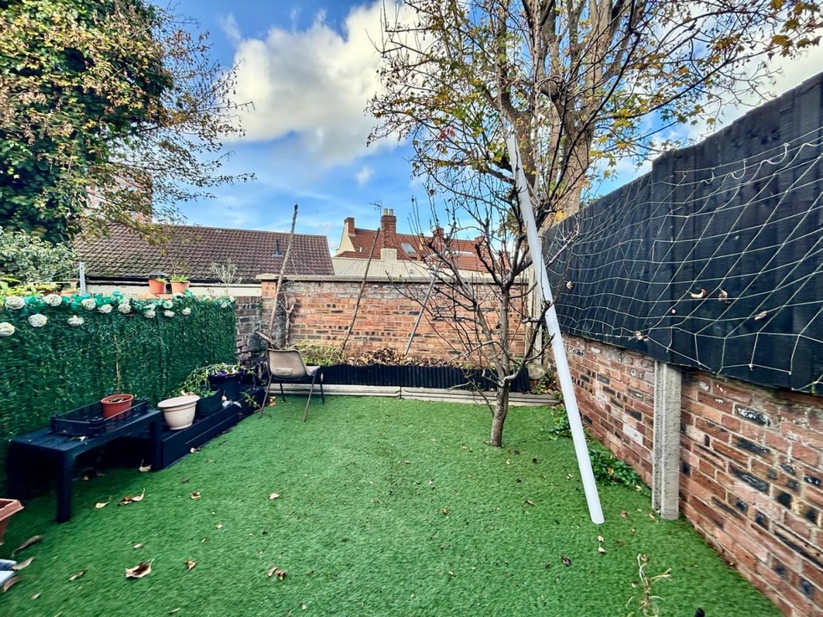 Felix Road, Easton, Bristol BS5 0JL