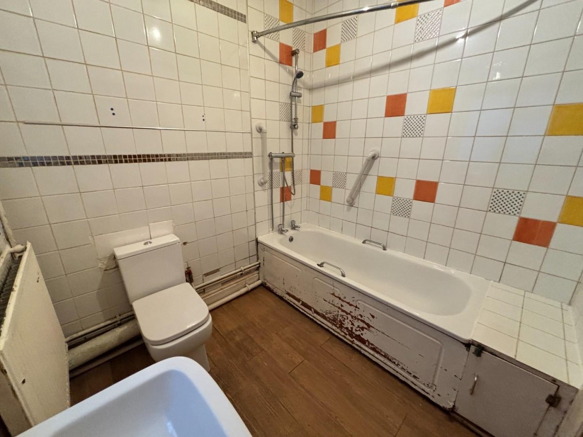 Felix Road, Easton, Bristol BS5 0JL