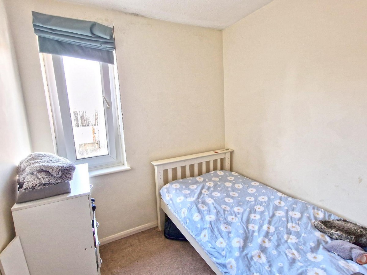 Waveney Close, Bicester