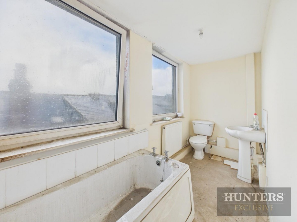 Sussex Street, Scarborough, YO11 1BJ