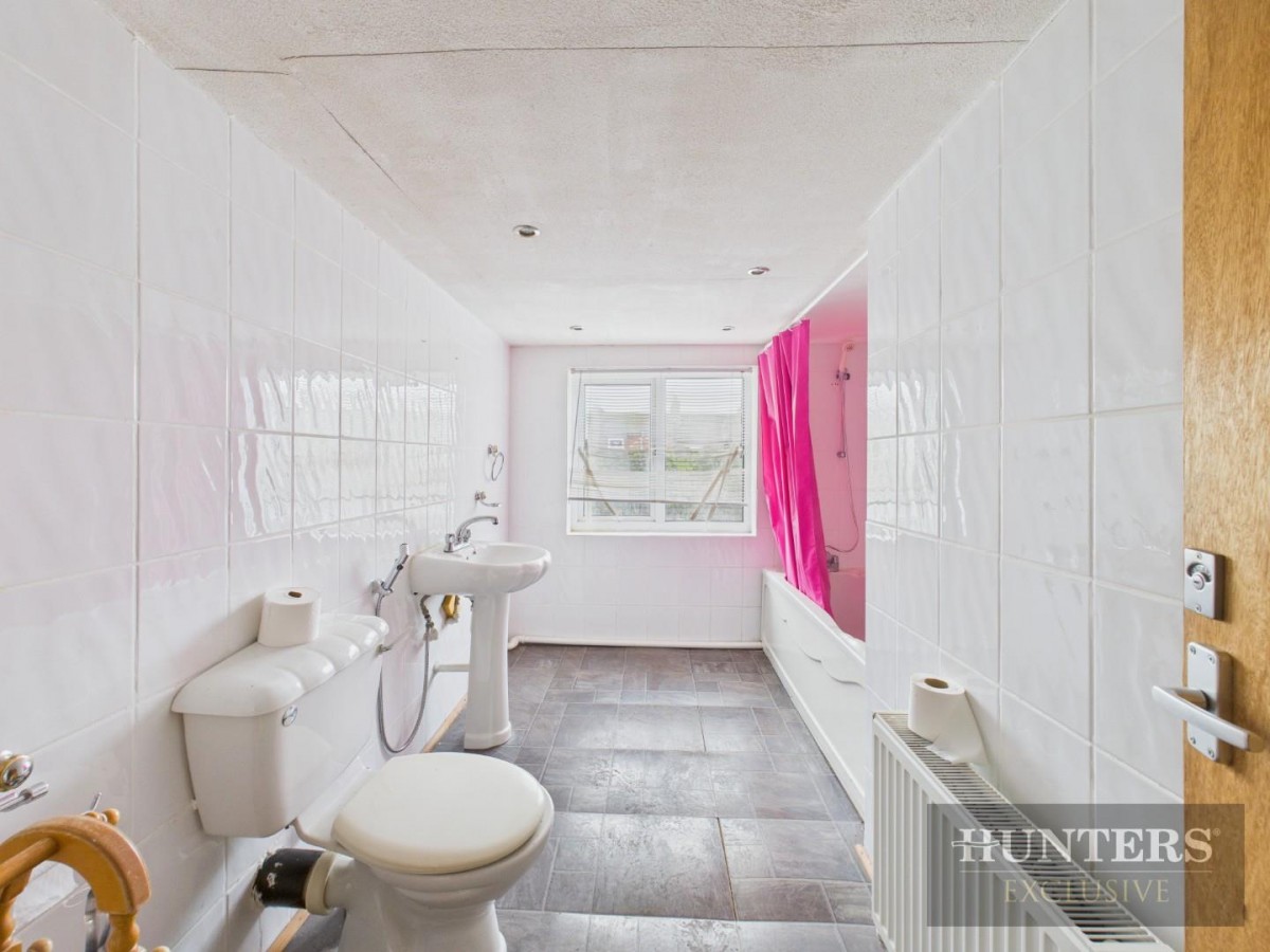 Sussex Street, Scarborough, YO11 1BJ