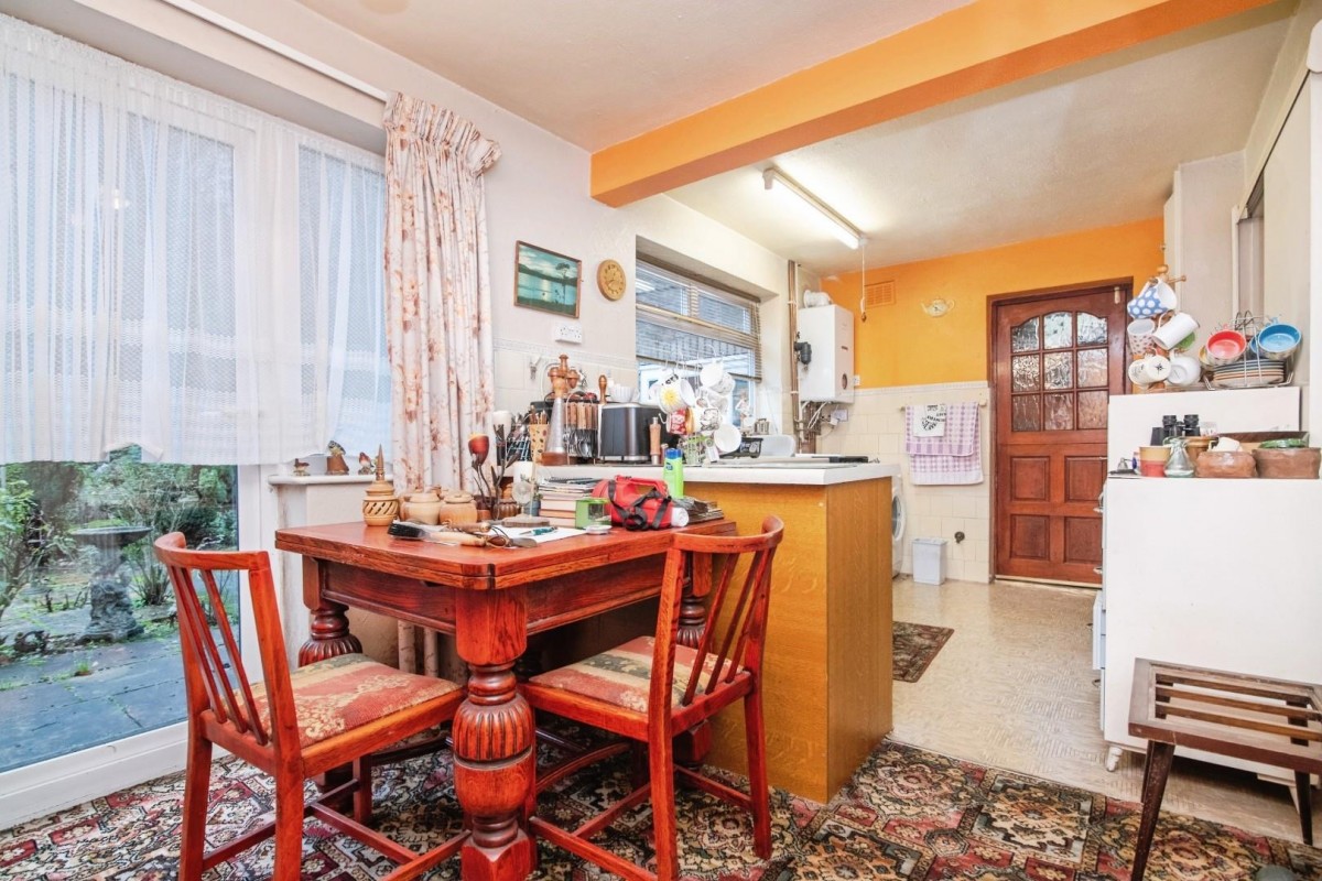 Greenoak Crescent, Woodsetton