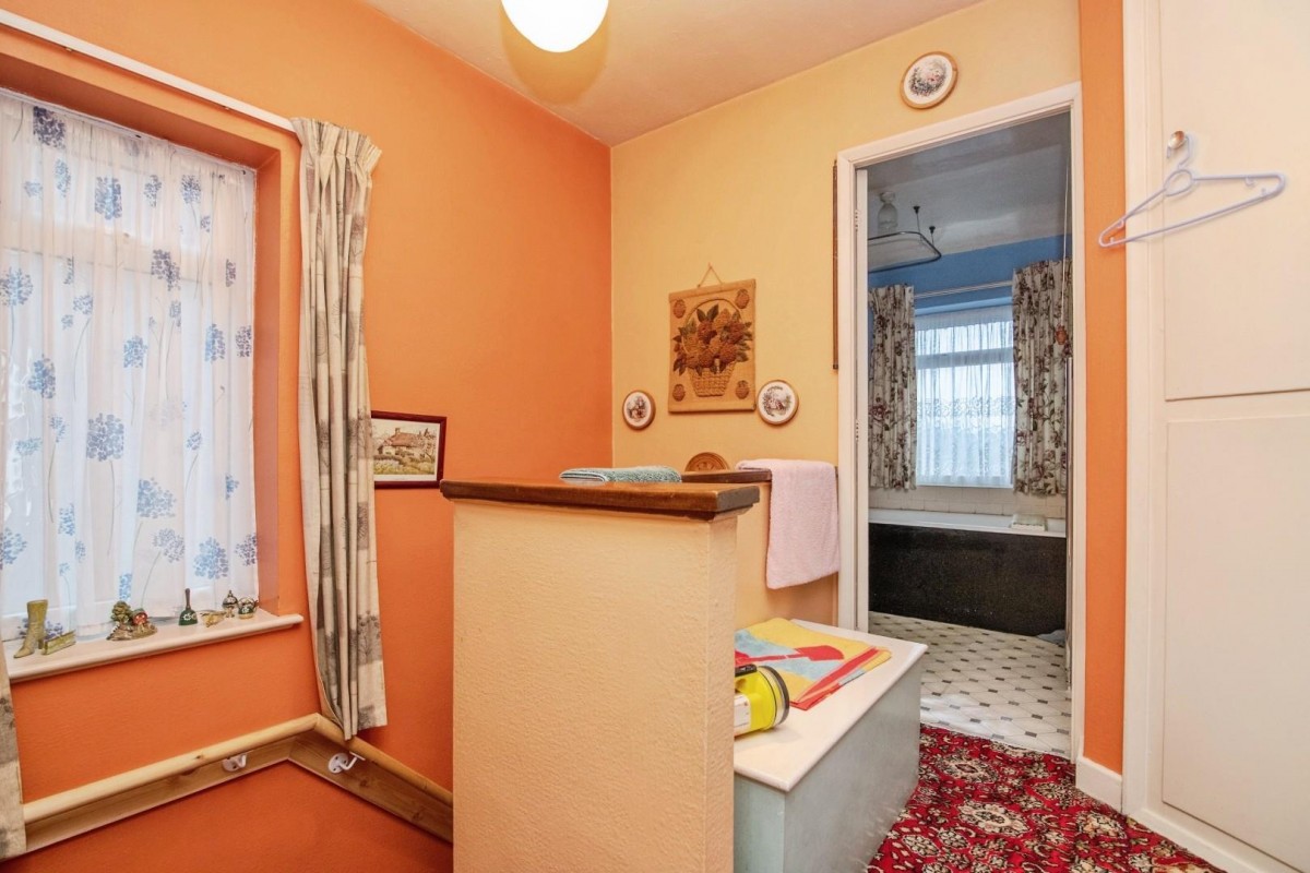 Greenoak Crescent, Woodsetton