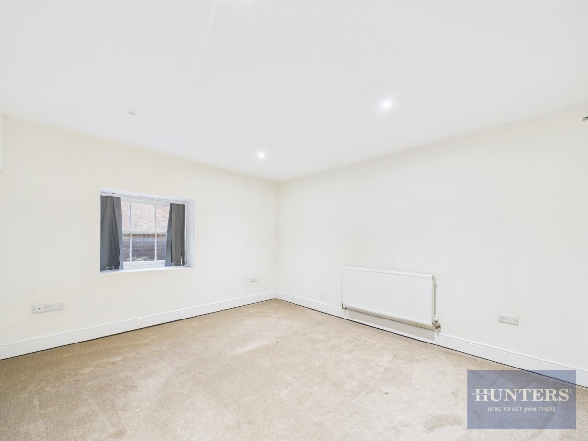 London Road, St. Nicholas House, Gloucester, GL1 3HF