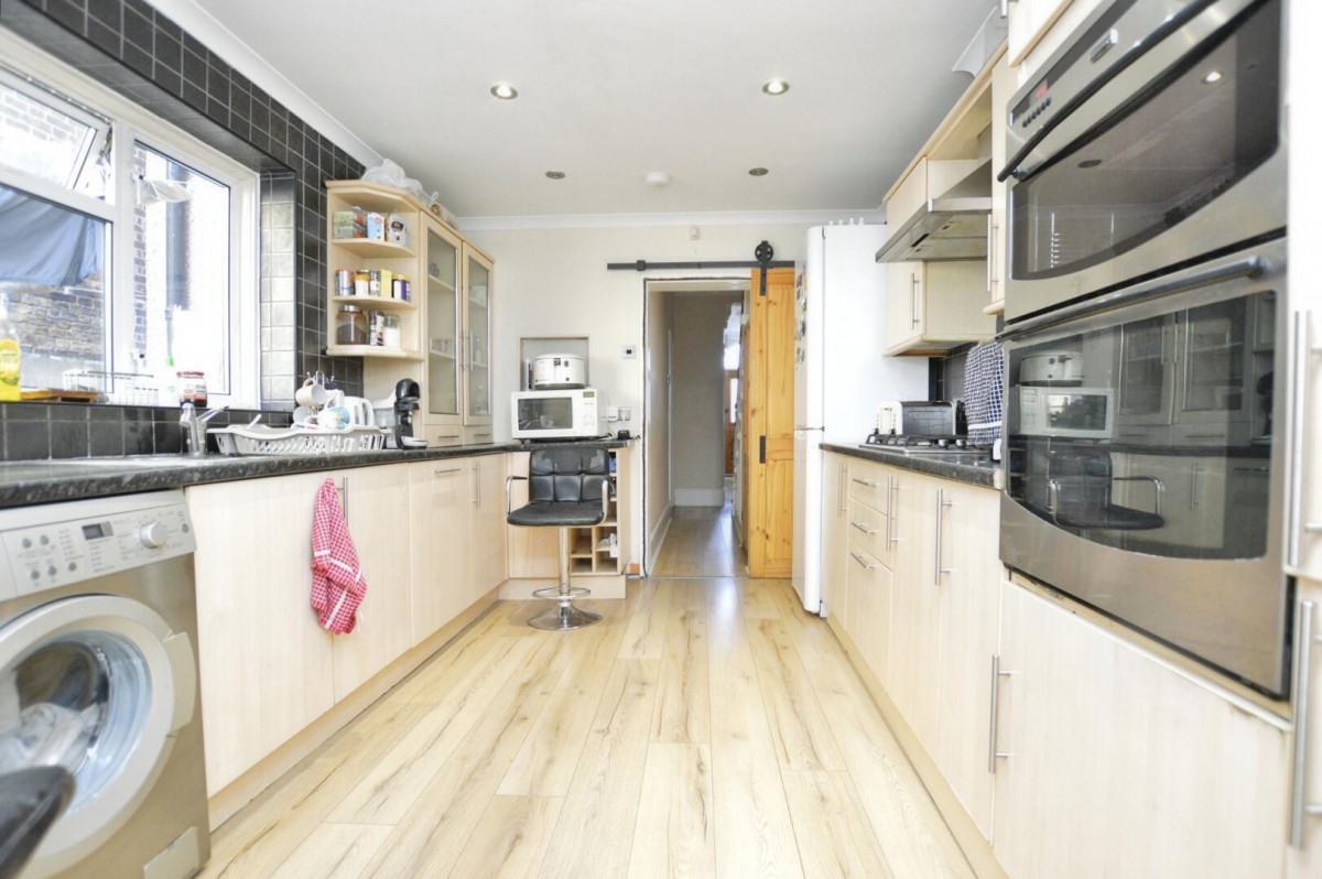 Manor Park Road, Manor Park, London, E12 5AB