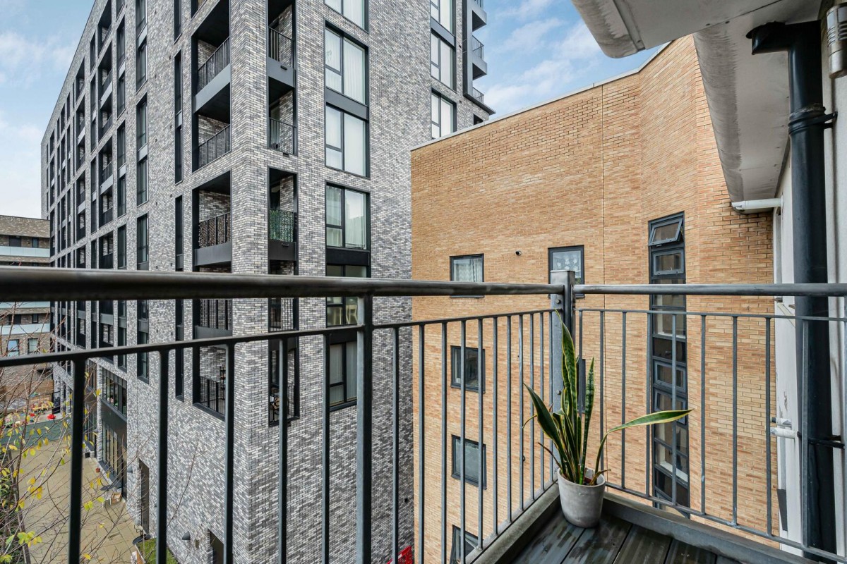 Aberfeldy Street, London