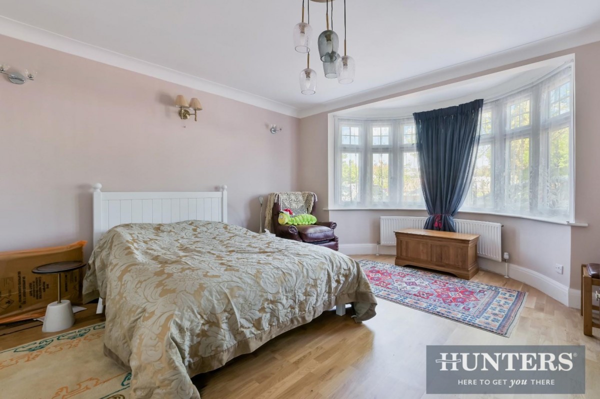 Great West Road, Isleworth, TW7 4PT