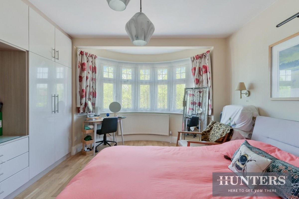 Great West Road, Isleworth, TW7 4PT