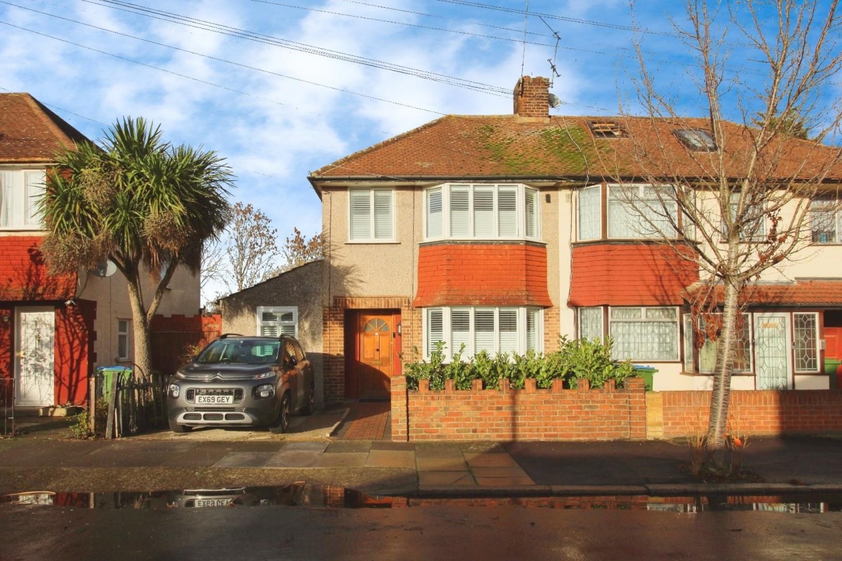 Bracondale Road, London