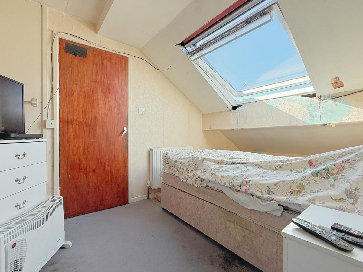 Gladstone Terrace, Pudsey, LS28 6NE