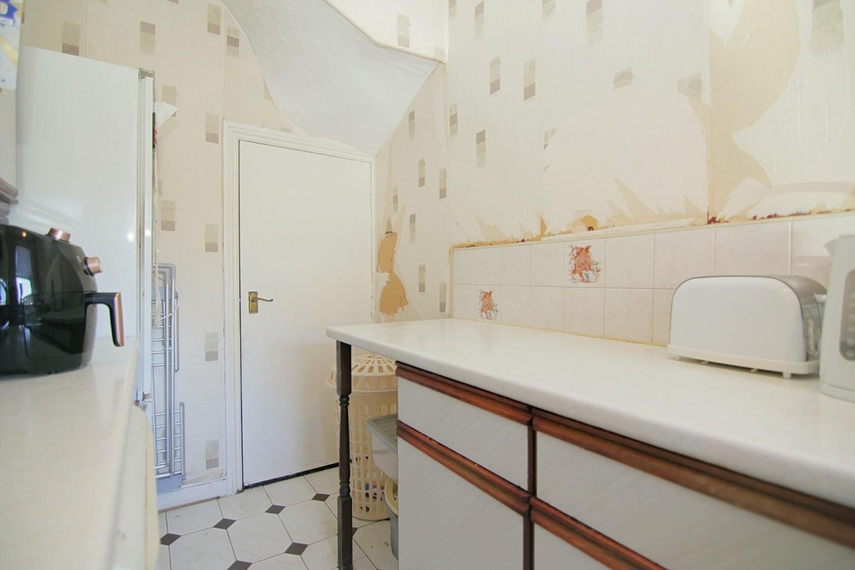 Gladstone Terrace, Pudsey, LS28 6NE