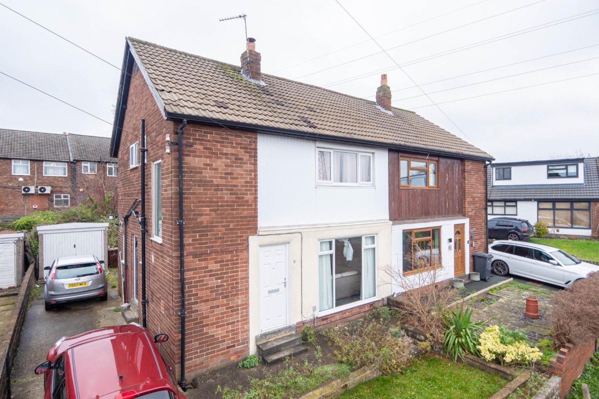 Chatsworth Crescent, Pudsey, Leeds, LS28 8LB