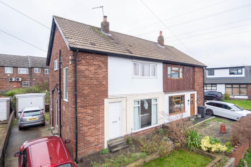 Chatsworth Crescent, Pudsey, Leeds, LS28 8LB