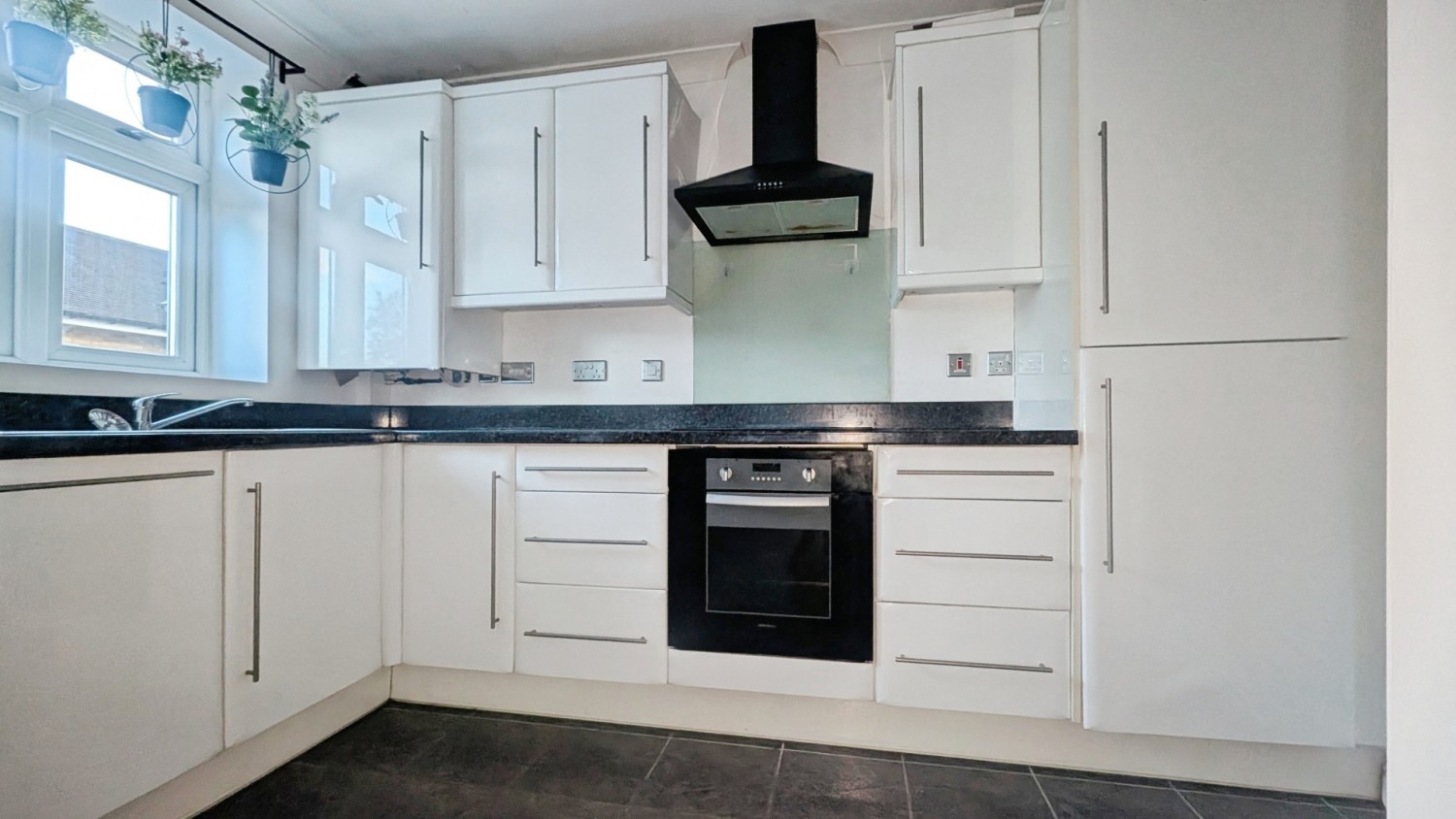 Blossomfield Road, Solihull B91 1TE