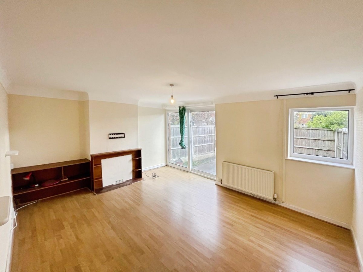 Dawn Gardens, Whitby, Ellesmere Port, CH65 9BA