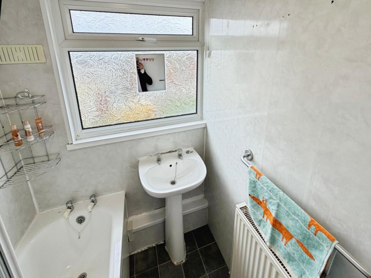 Dawn Gardens, Whitby, Ellesmere Port, CH65 9BA