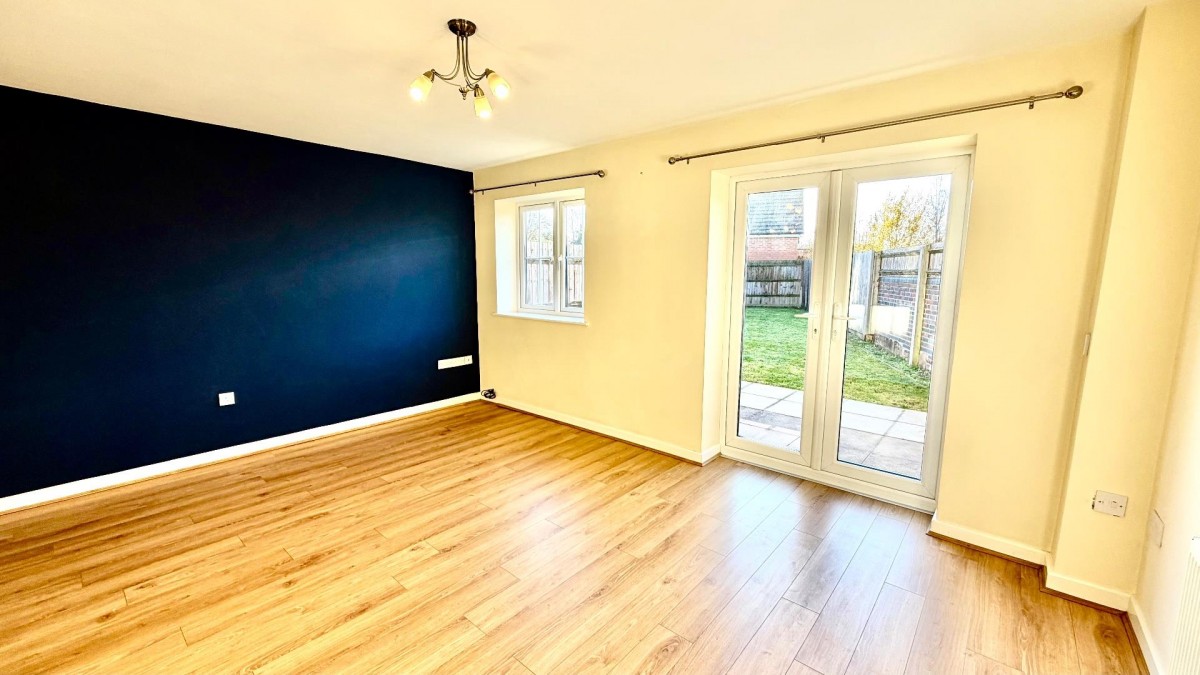 Dumolos Lane, Glascote