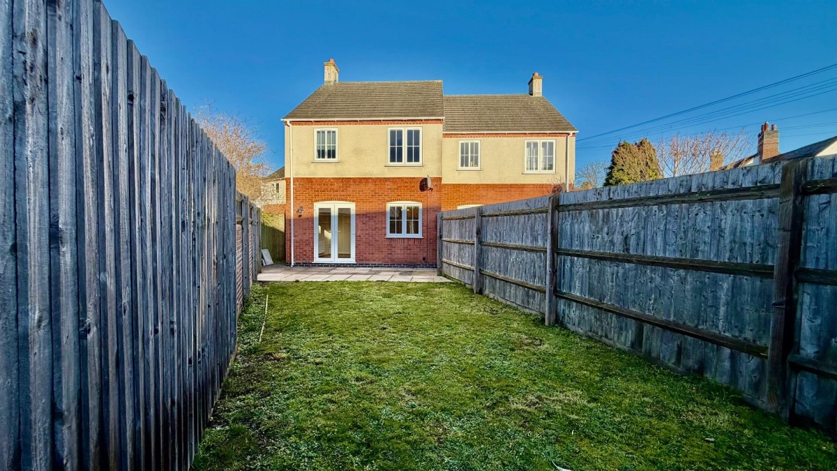 Dumolos Lane, Glascote