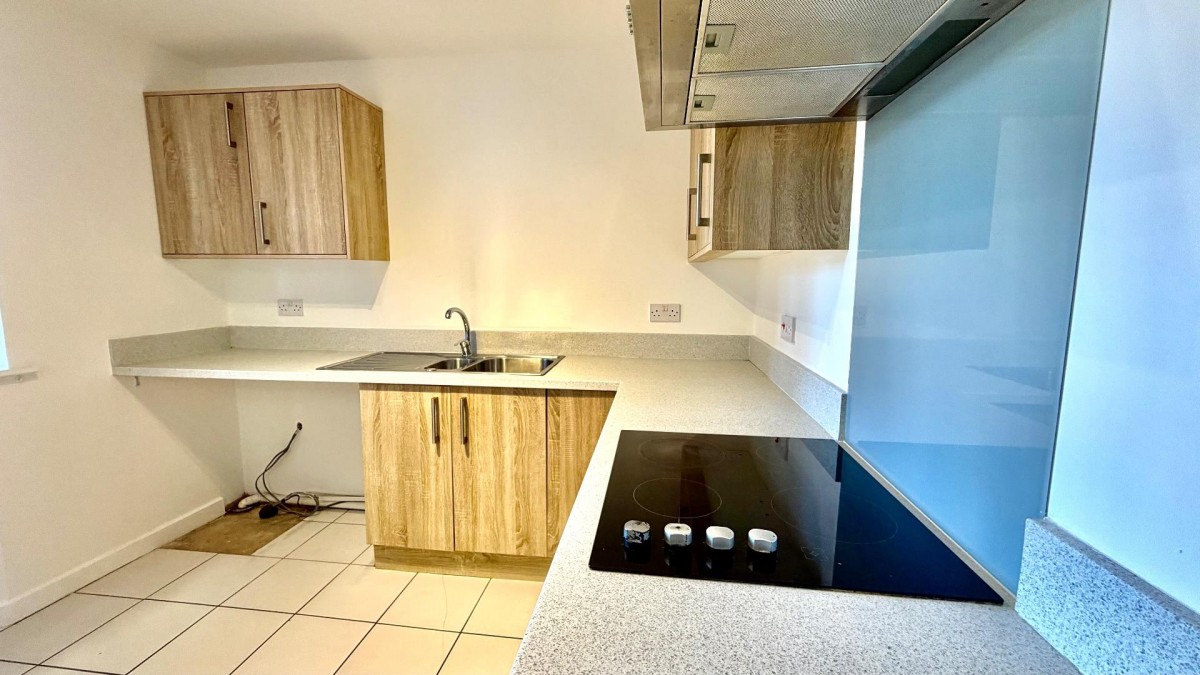 Dumolos Lane, Glascote