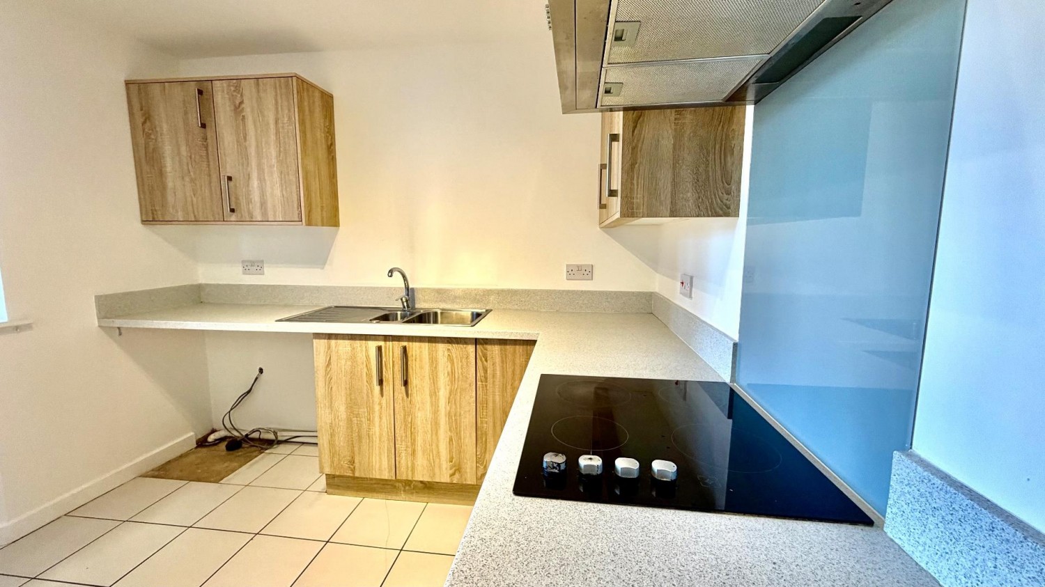 Dumolos Lane, Glascote