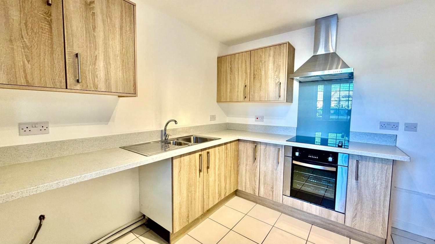 Dumolos Lane, Glascote